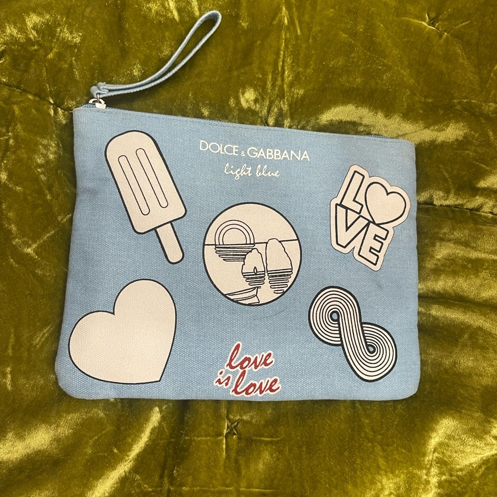Dolce & Gabbana Blue makeup love in love summer bag
